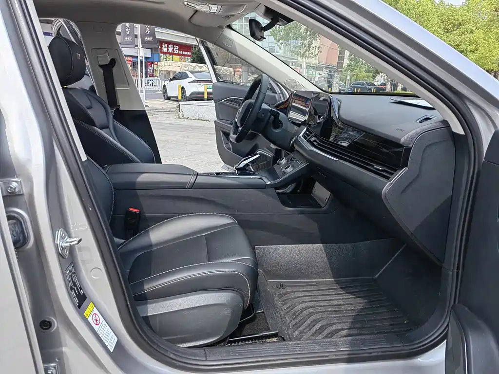 Bestune B70 — миниатюра 11