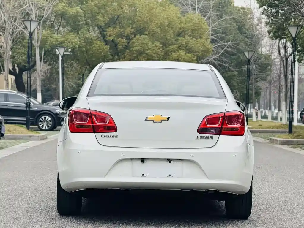 Chevrolet Cruze — миниатюра 6