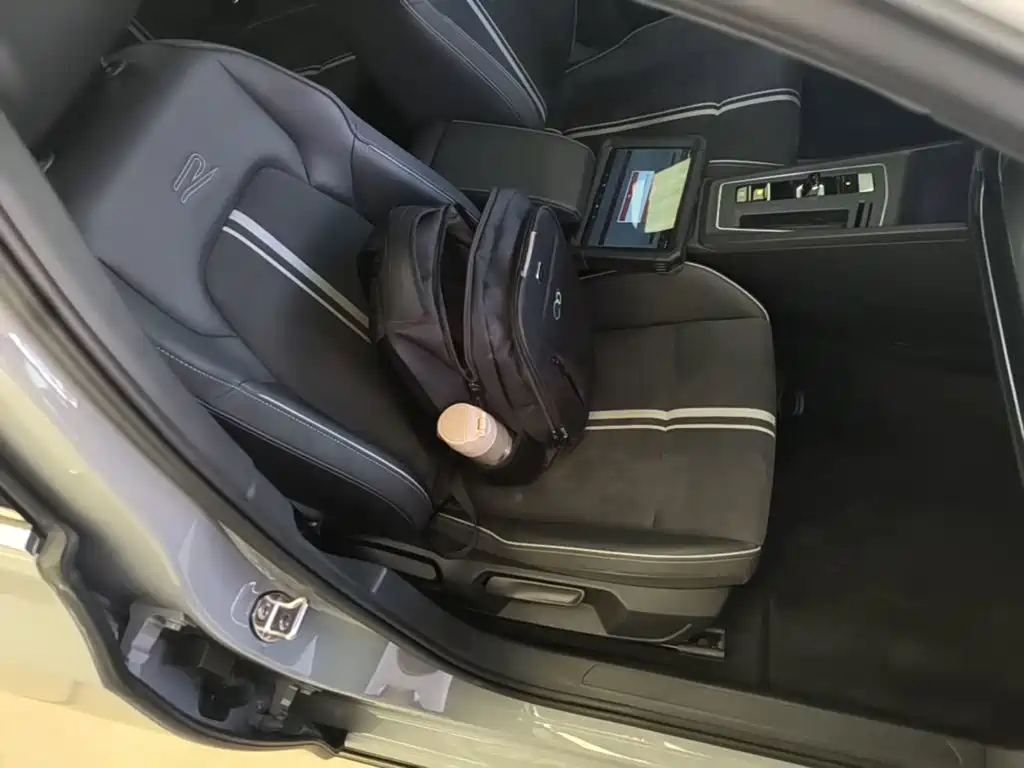Volkswagen Golf — миниатюра 25