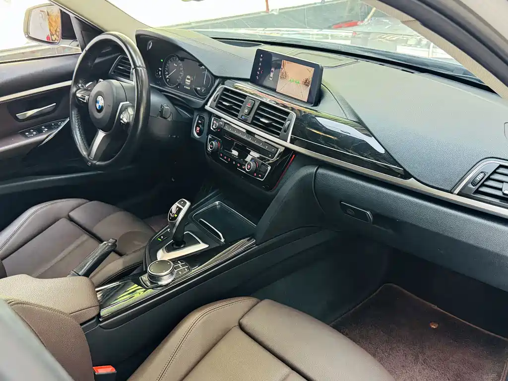 BMW 3 Series — миниатюра 9
