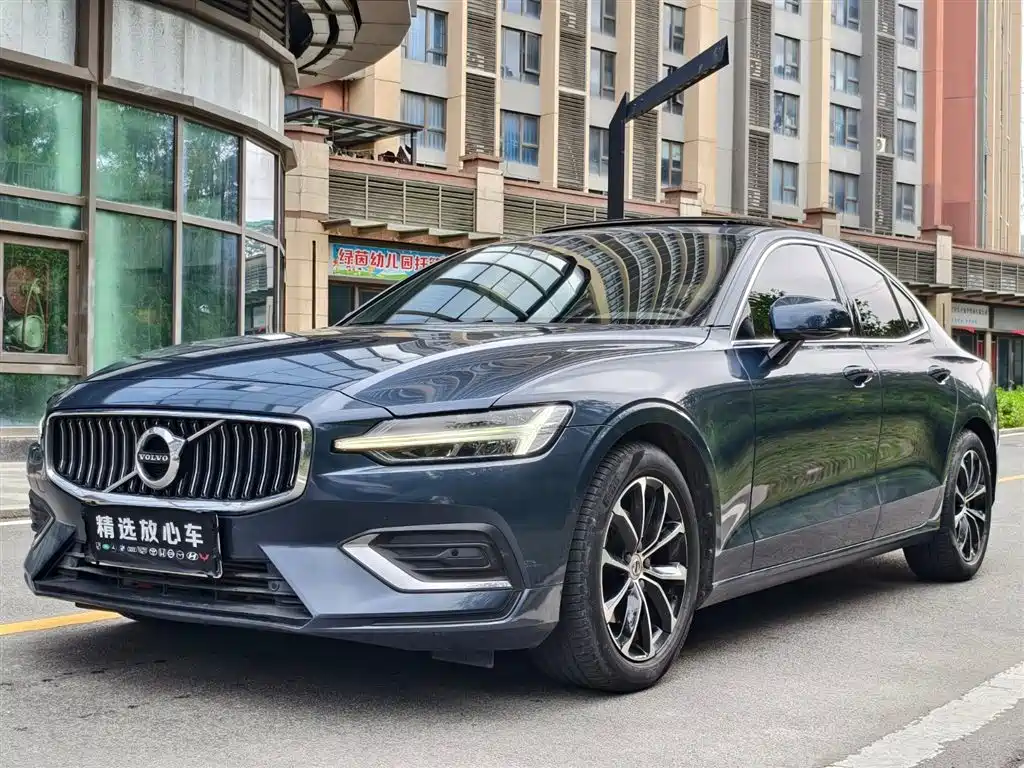 VOLVO S60
