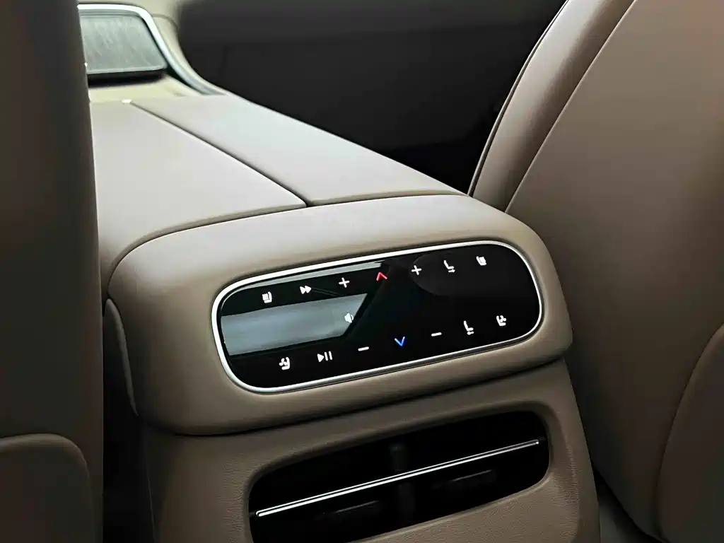 Leapmotor Leapmotor C11 — миниатюра 29