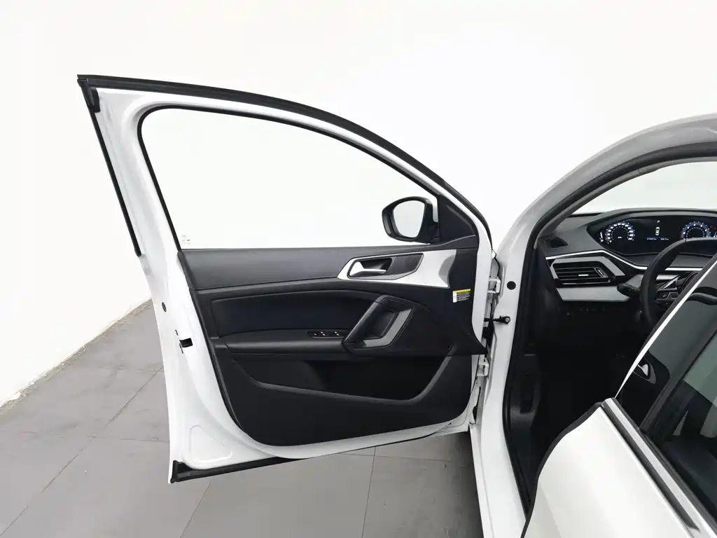 Peugeot 408 — миниатюра 8
