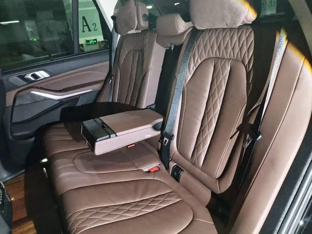 BMW X5 (Import) — миниатюра 13
