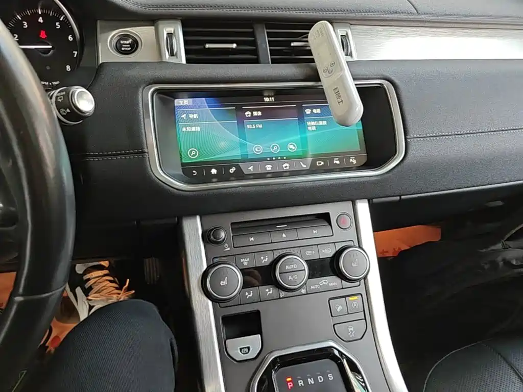Land Rover Evoque — миниатюра 13
