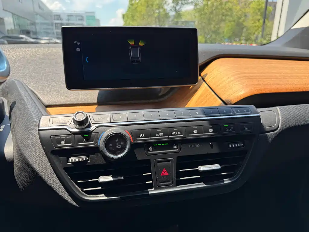 BMW i3 (Import) — миниатюра 17