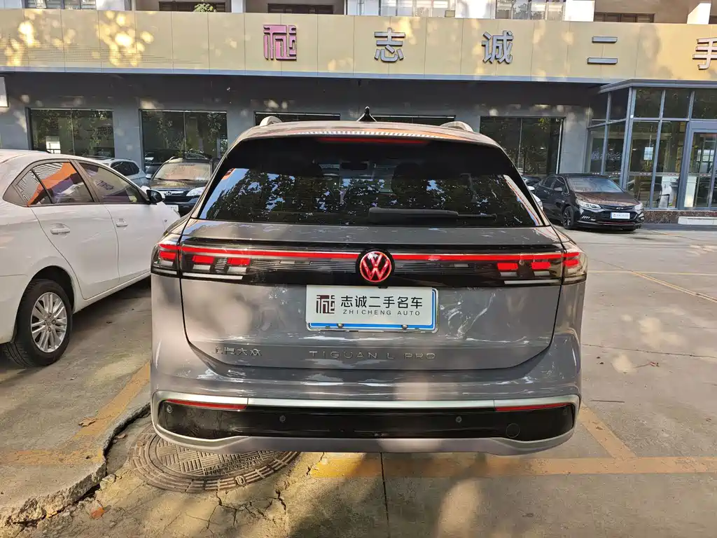 Volkswagen Tiguan L — миниатюра 4