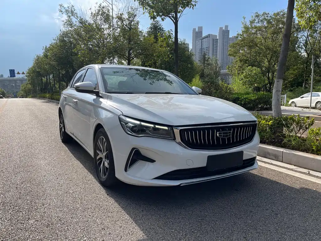 Geely Emgrand - фото 3