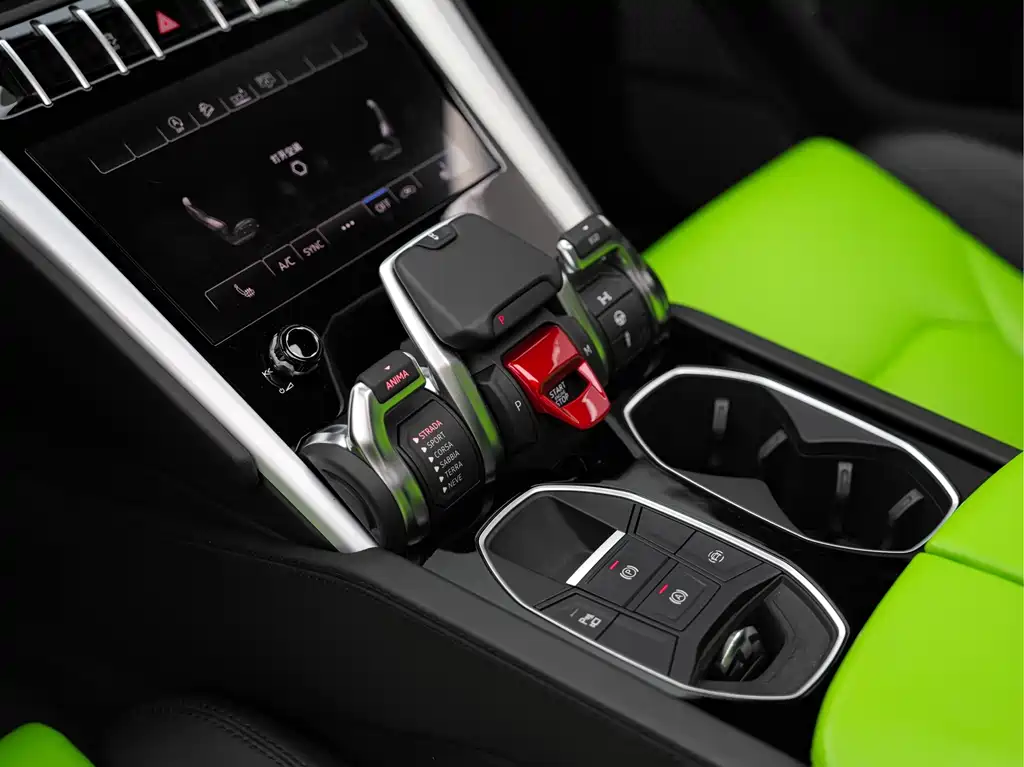 Lamborghini Urus — миниатюра 20