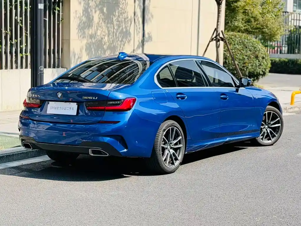 BMW 3 Series — миниатюра 3