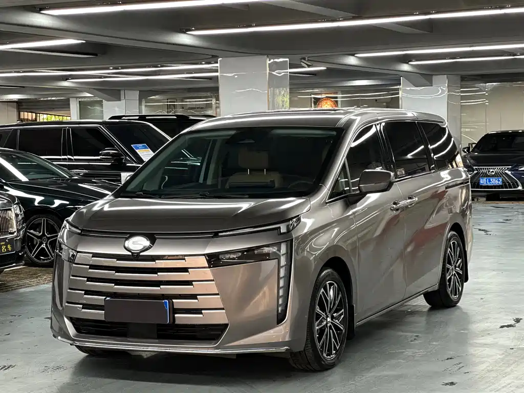 GAC Motor Trumpchi E8