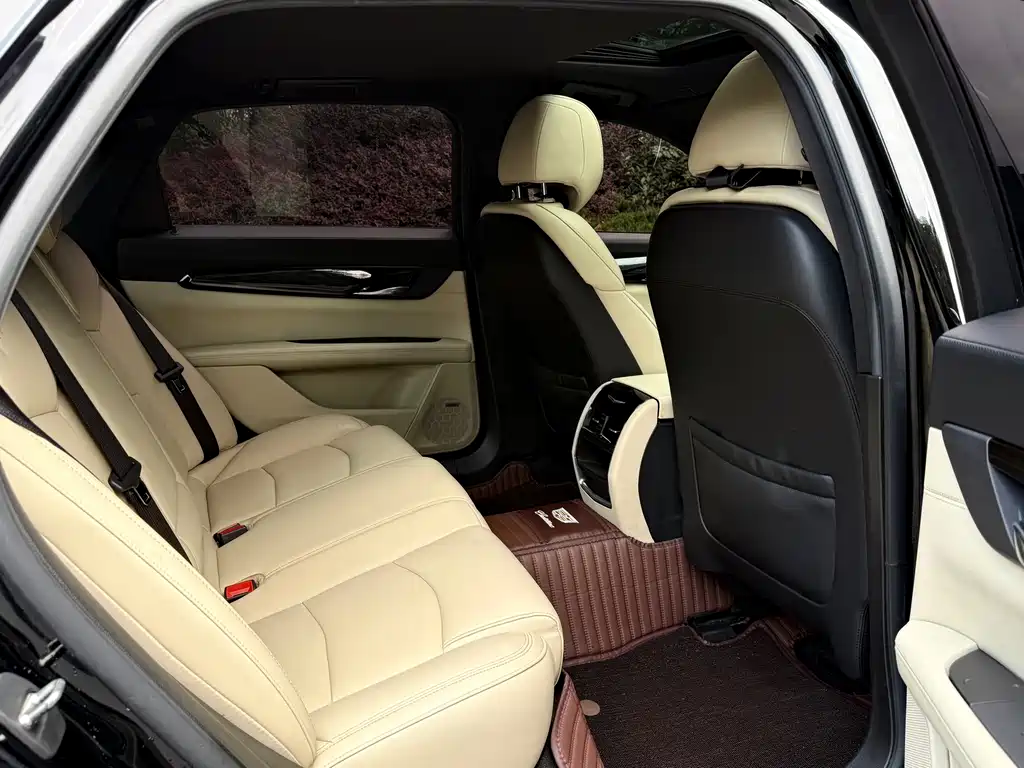 Cadillac CT6 — миниатюра 11