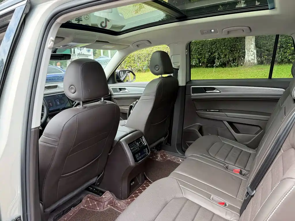 Volkswagen Teramont — миниатюра 11