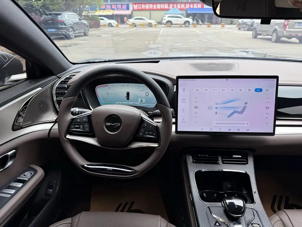 BYD Han — миниатюра 4