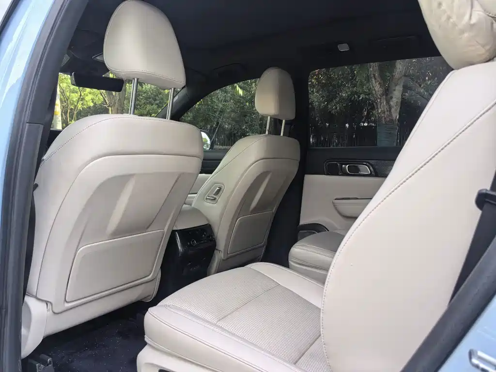 Li Auto Li ONE — миниатюра 12