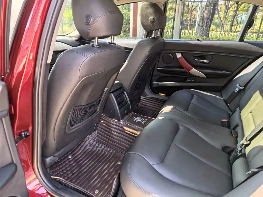 BMW 3 Series — миниатюра 11