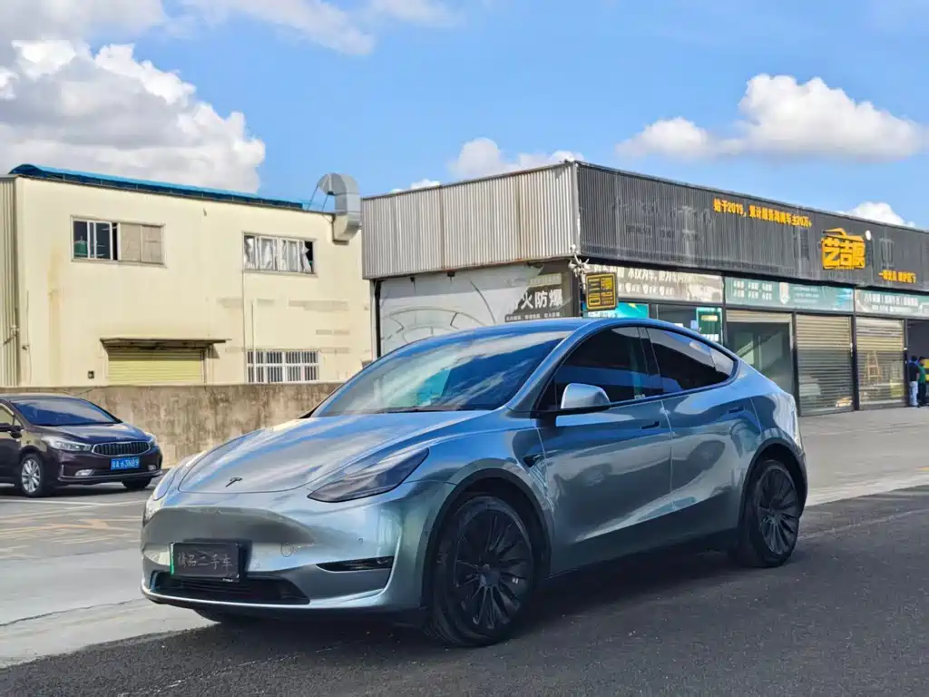 2021 Tesla Model Y - zdjęcie 1 z 14