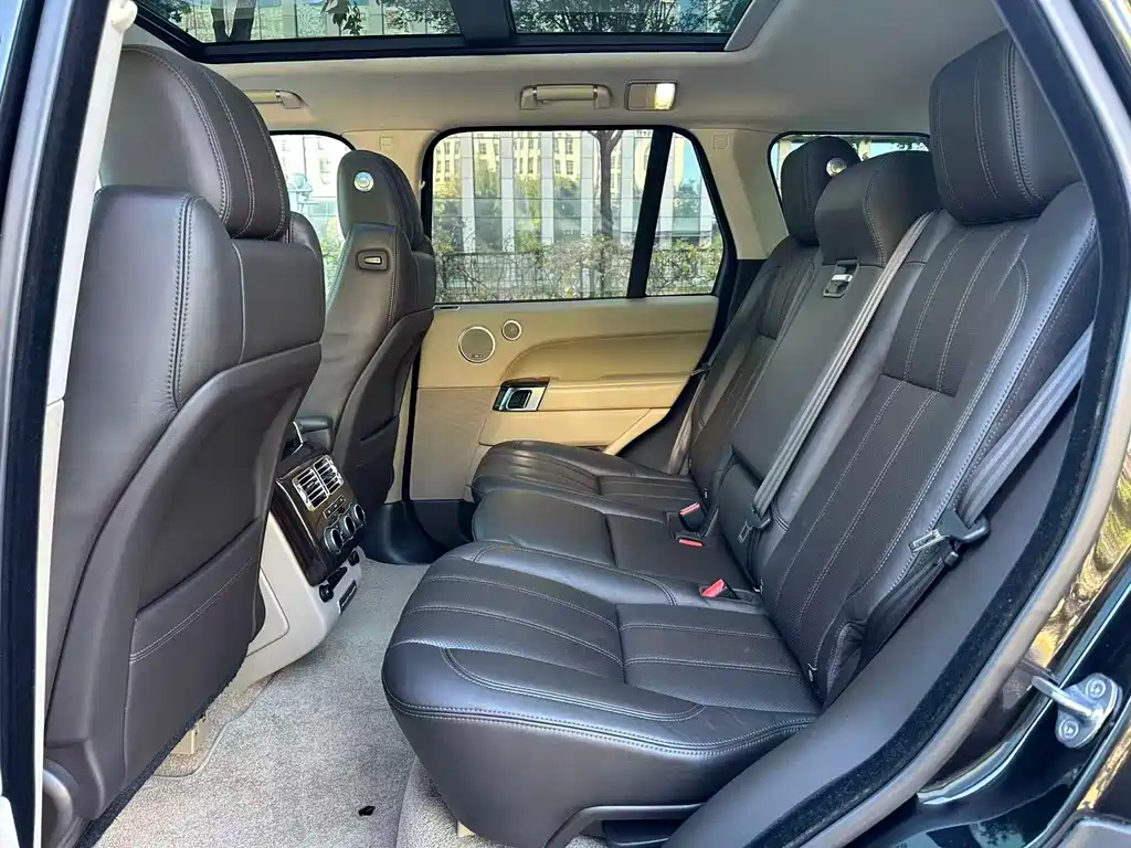 Land Rover Range Rover — миниатюра 19