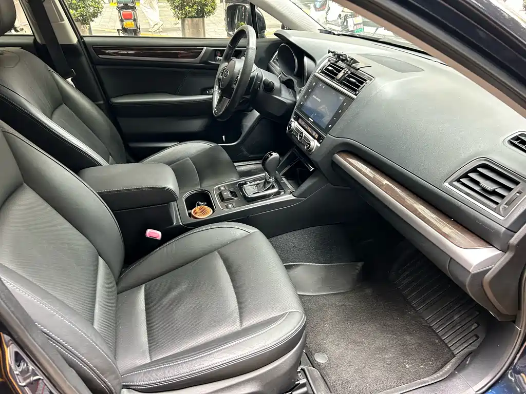 Subaru Outback — миниатюра 8