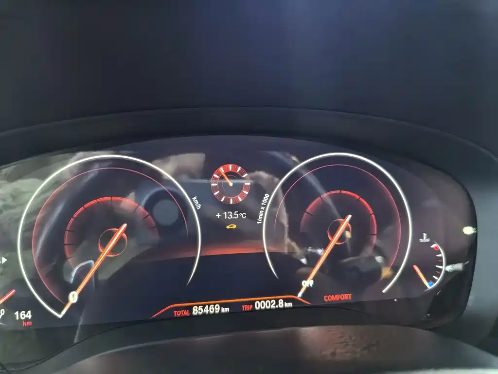 BMW 5 Series — миниатюра 10