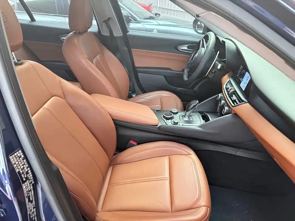 Alfa Romeo Giulia — миниатюра 4