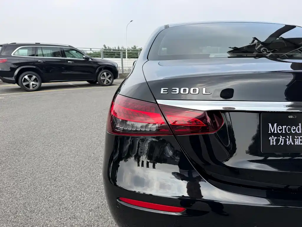 Mercedes-Benz E-Class — миниатюра 19