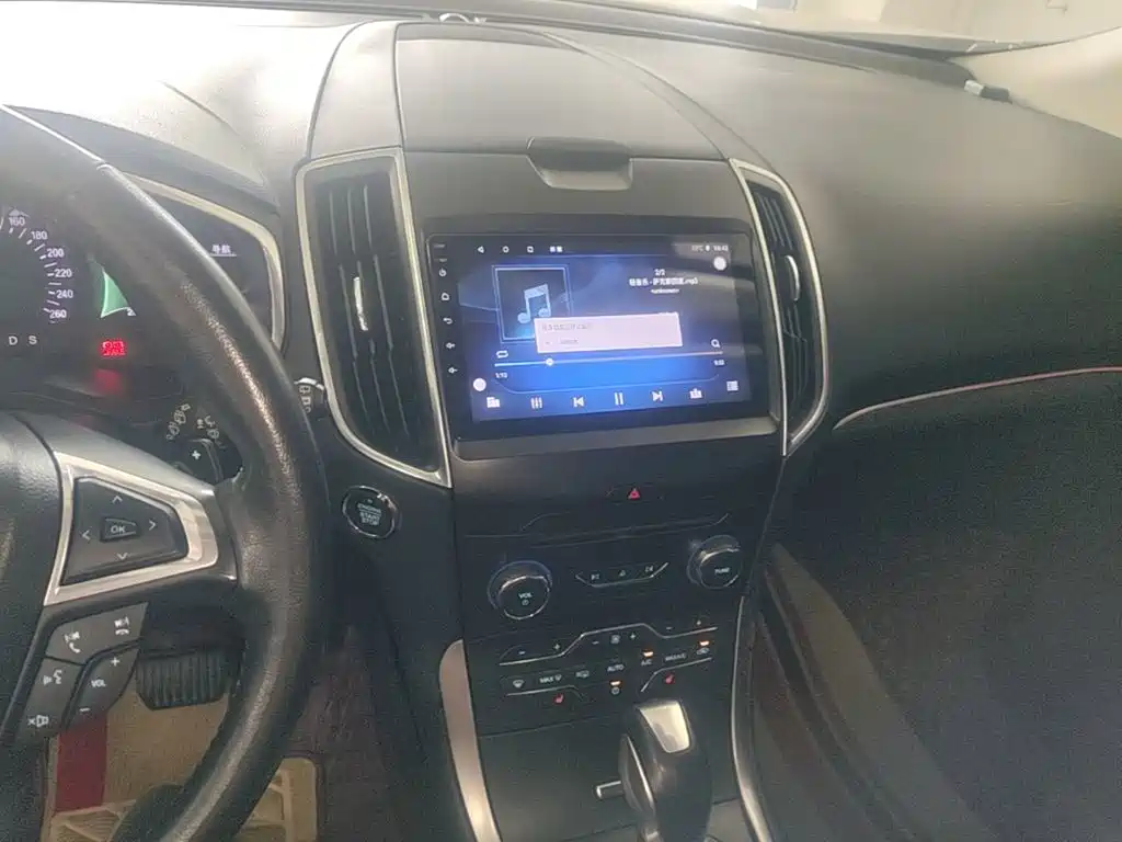 Ford Edge — миниатюра 13