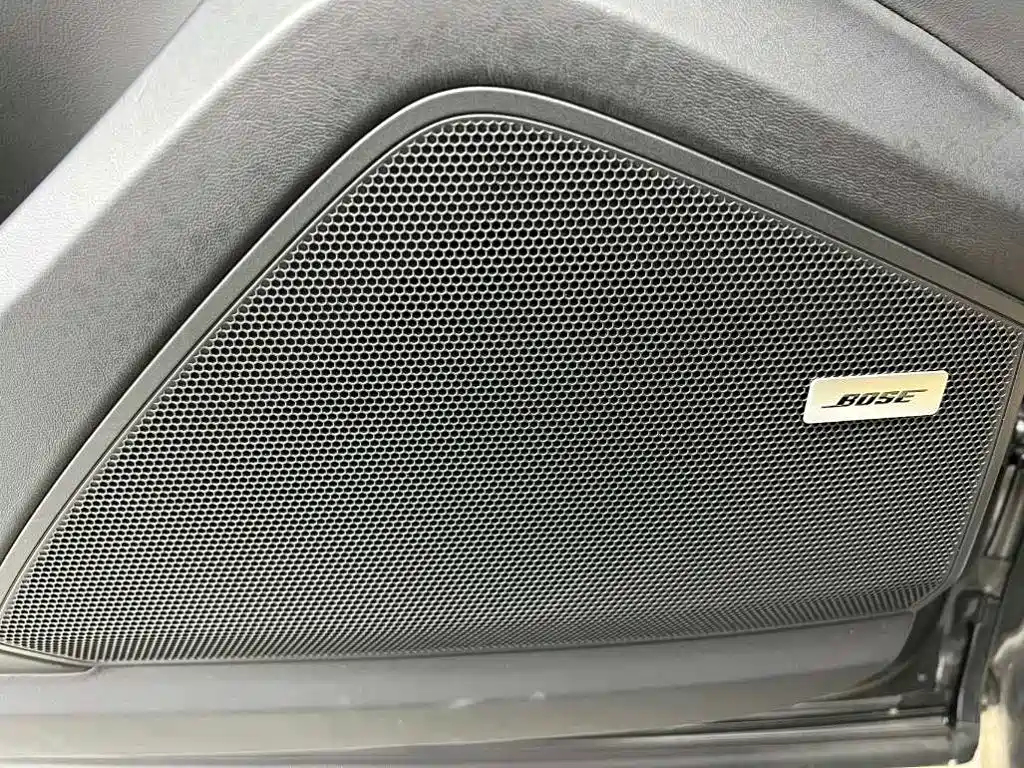Porsche Cayenne — миниатюра 37