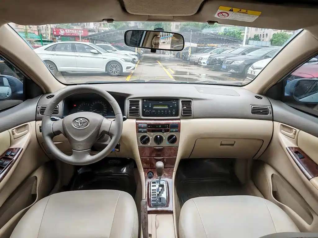 Toyota Corolla — миниатюра 8