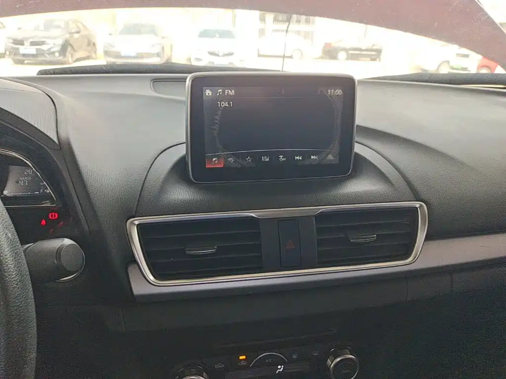 Mazda 3 Axela — миниатюра 13