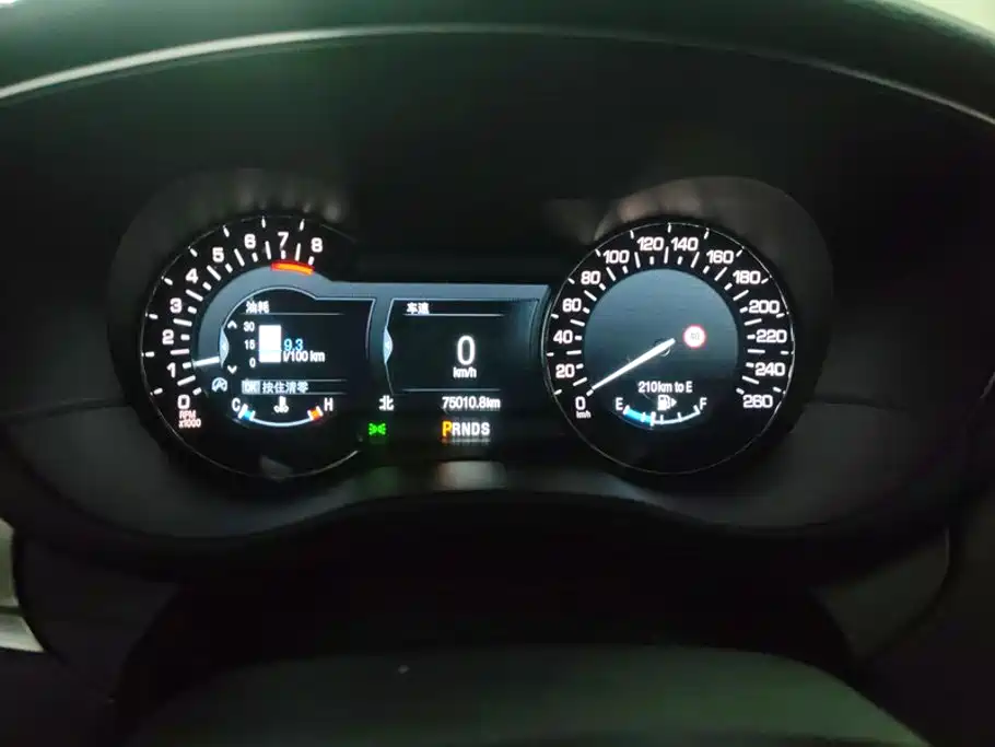 Lincoln MKC — миниатюра 14