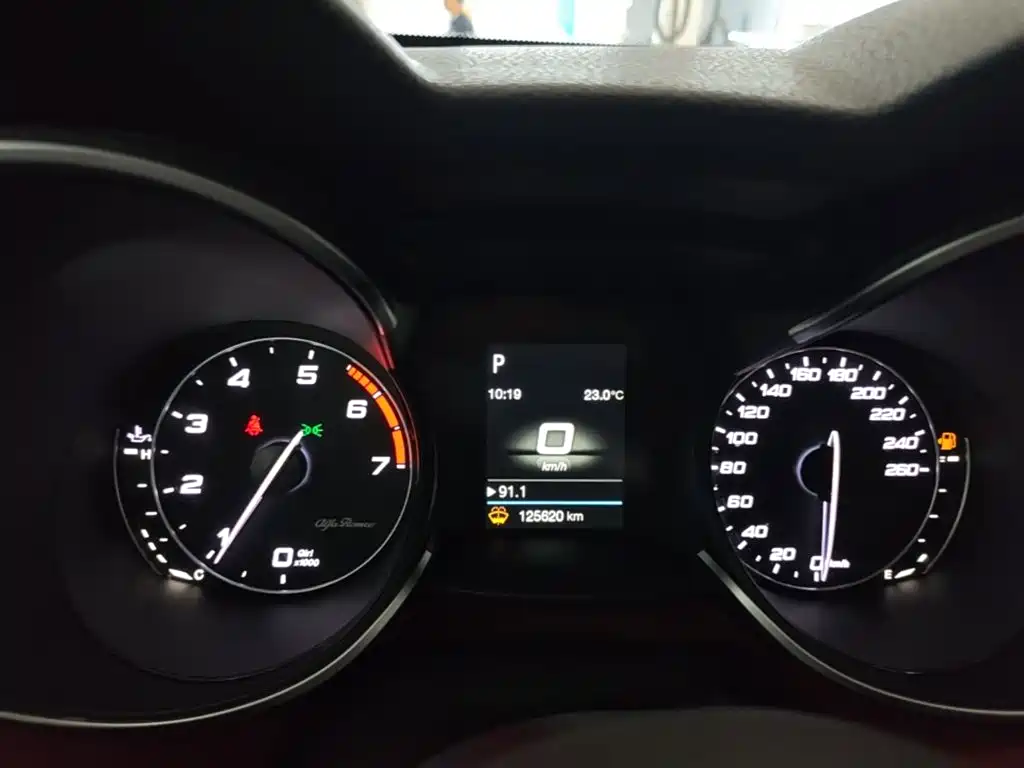 Alfa Romeo Stelvio — миниатюра 16