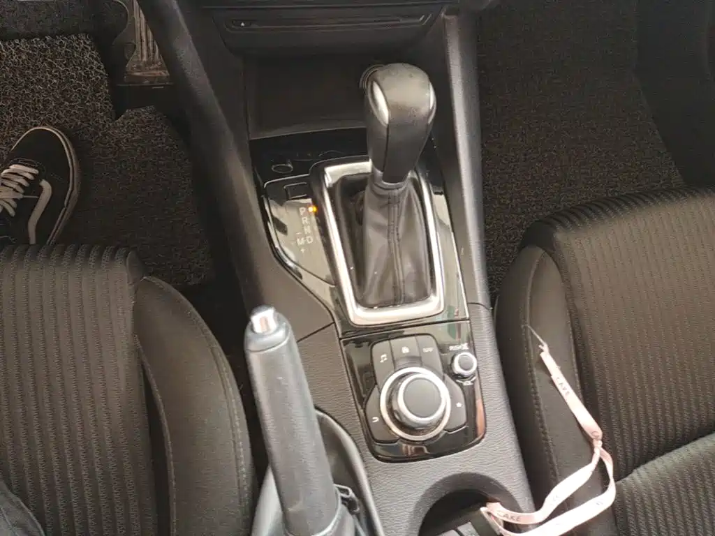 Mazda 3 Axela — миниатюра 14