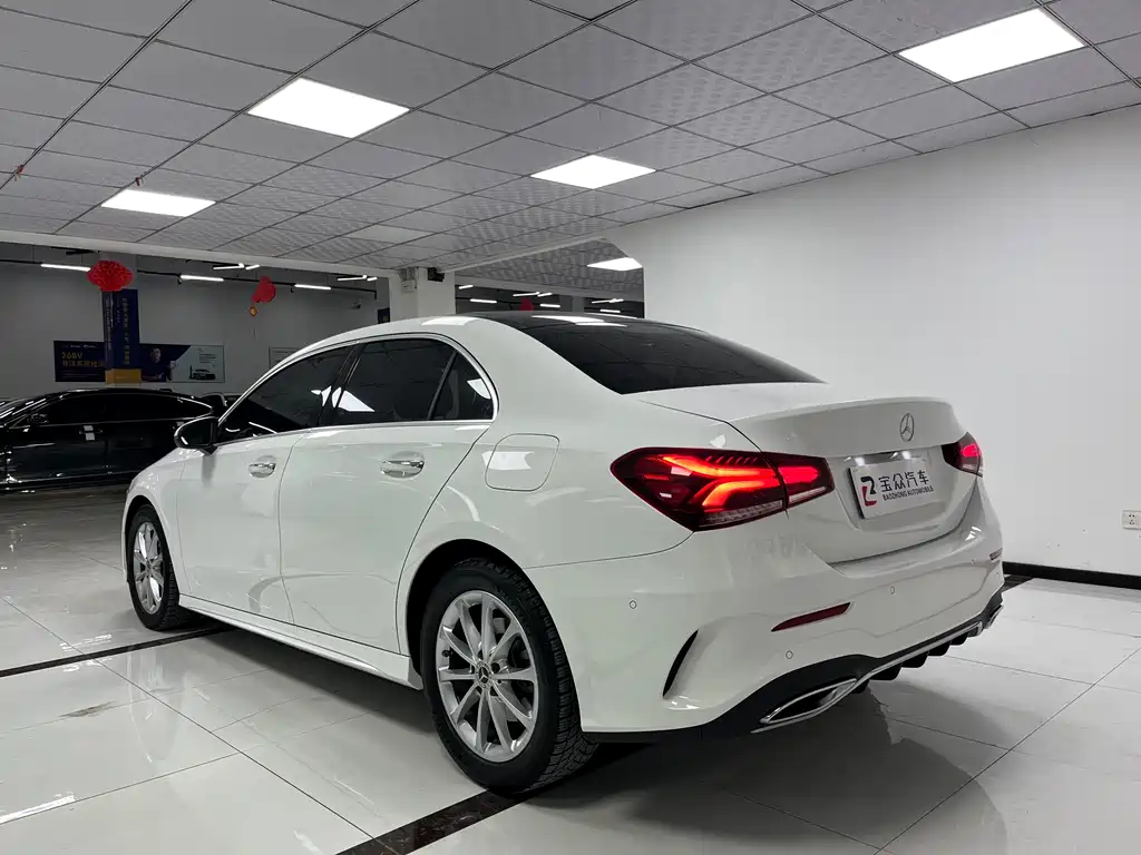 MERCEDES-BENZ A CLASS