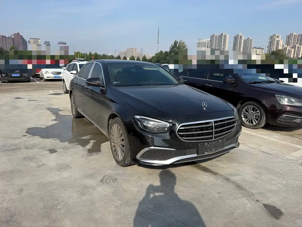Mercedes-Benz E-Class — миниатюра 3