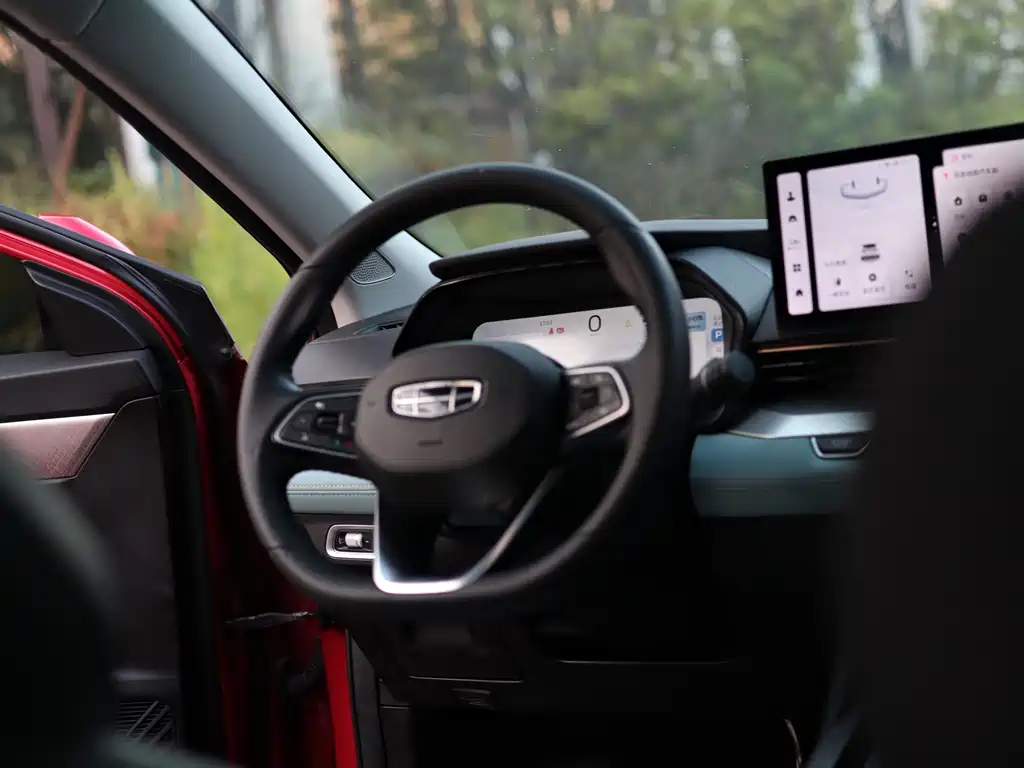 Geely Emgrand L — миниатюра 23