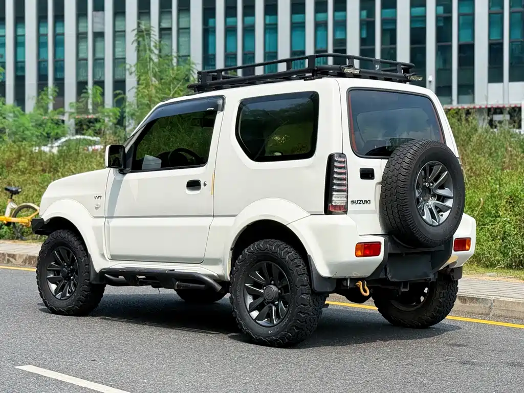 Suzuki Jimny — миниатюра 8
