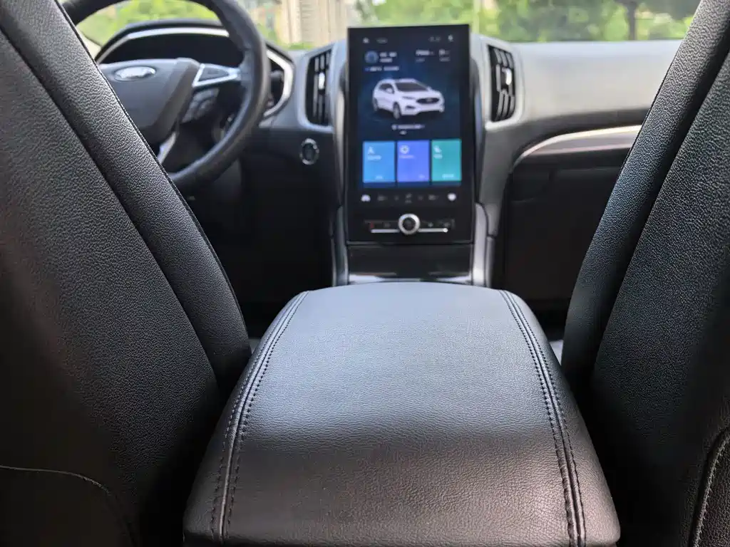 Ford Edge — миниатюра 17