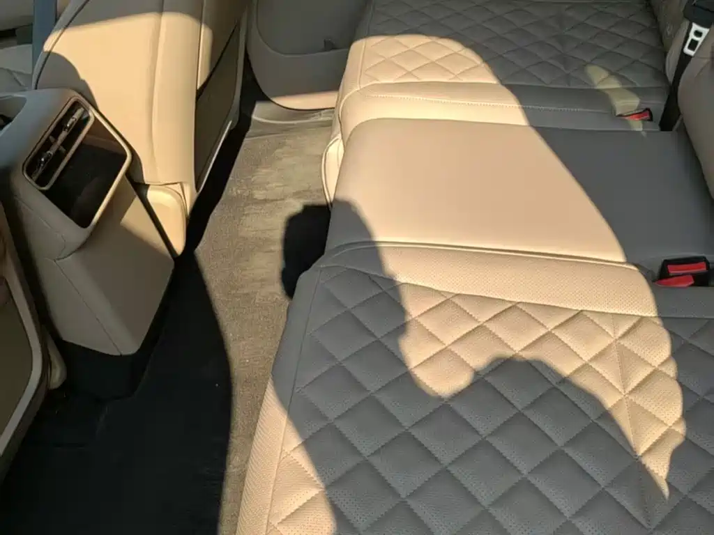 Li Auto Li L8 — миниатюра 7