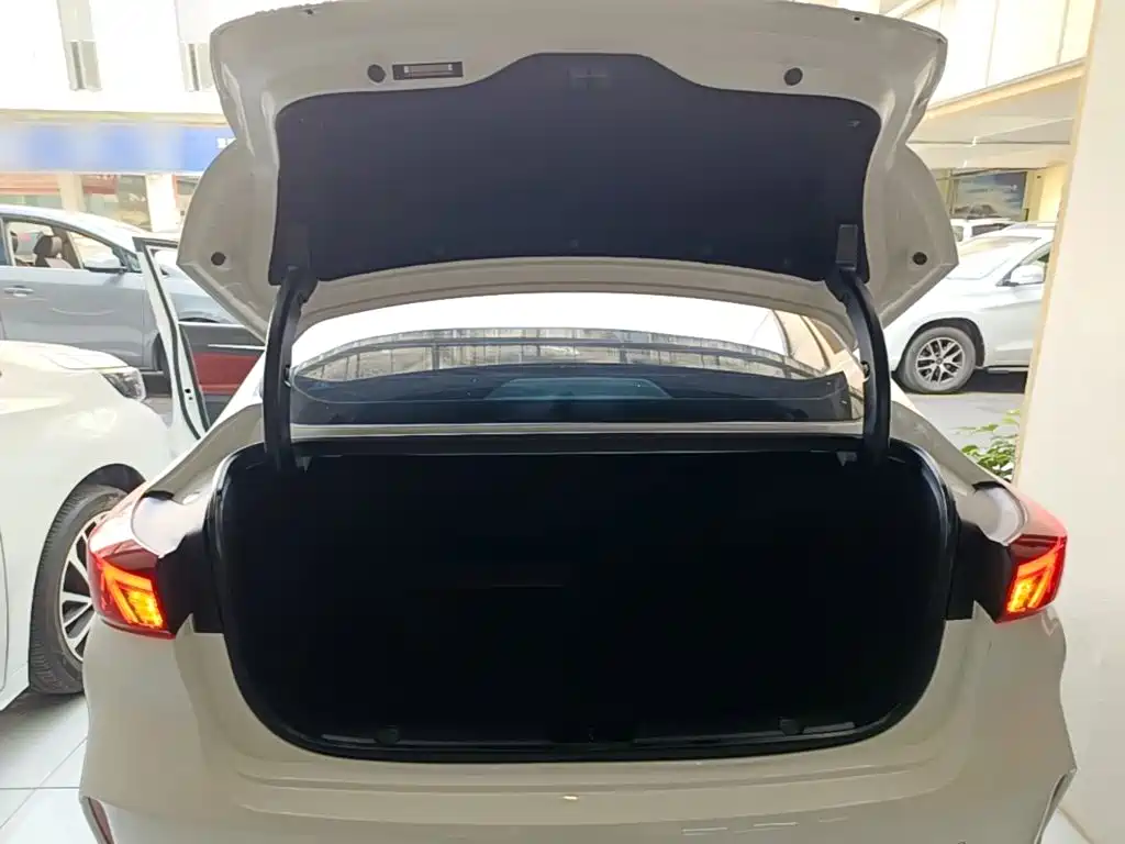 Changan Eado — миниатюра 19