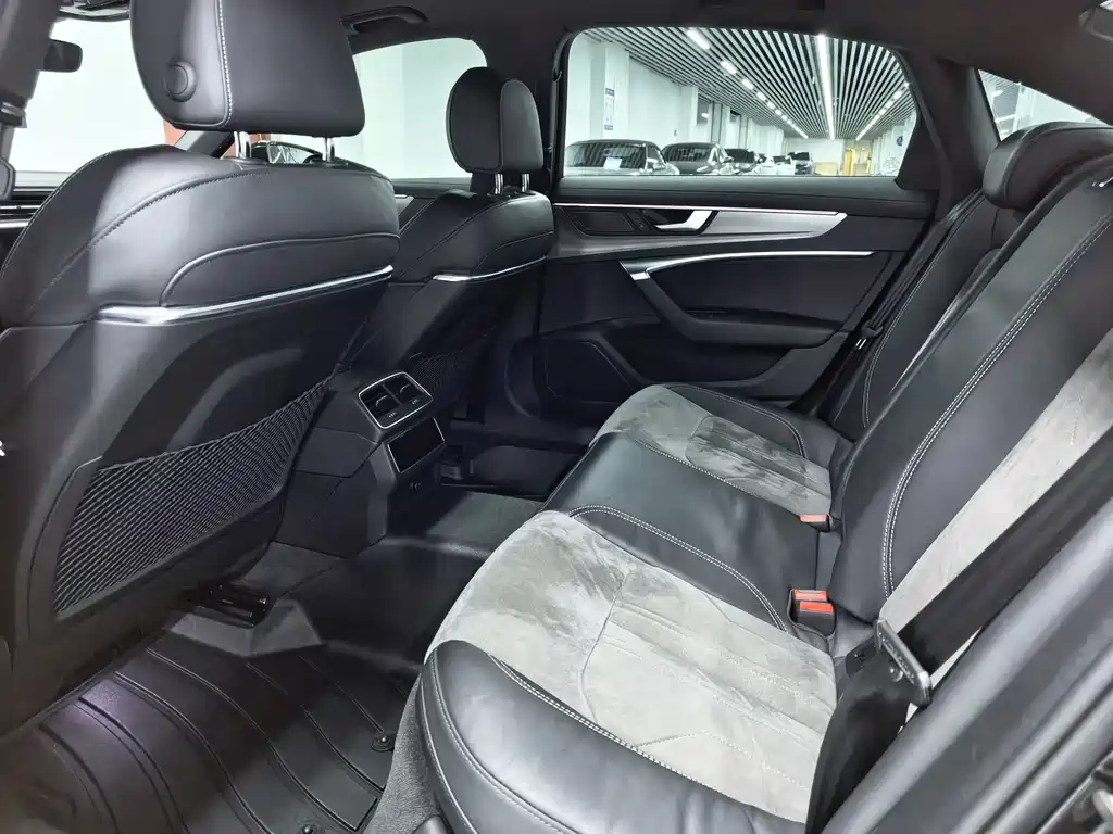 Audi A6L — миниатюра 9