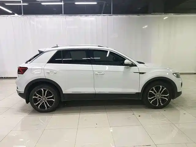 Volkswagen T-Roc — миниатюра 7
