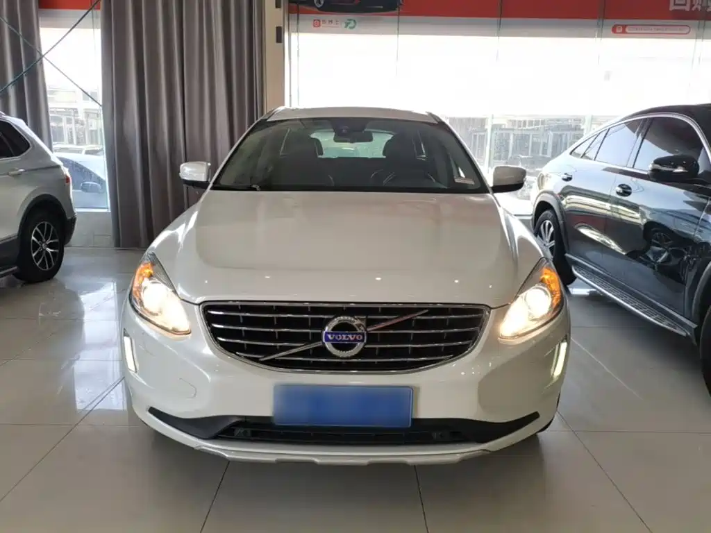 Volvo XC60 — миниатюра 3