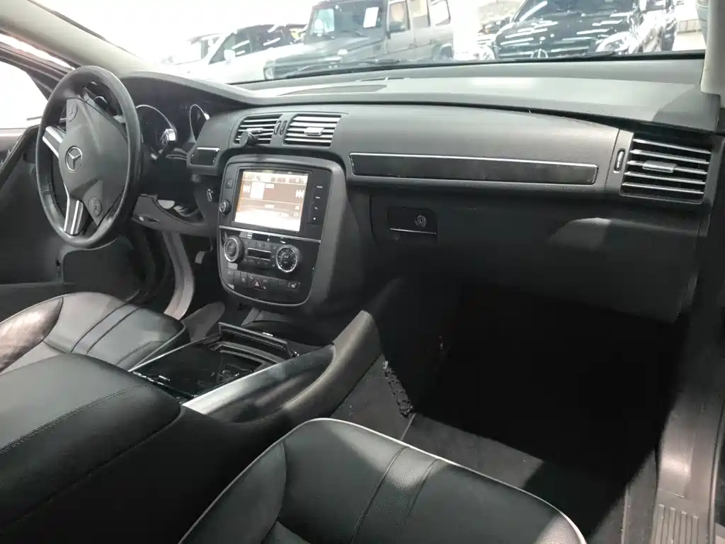 Mercedes-Benz R 2014 R 400 4MATIC