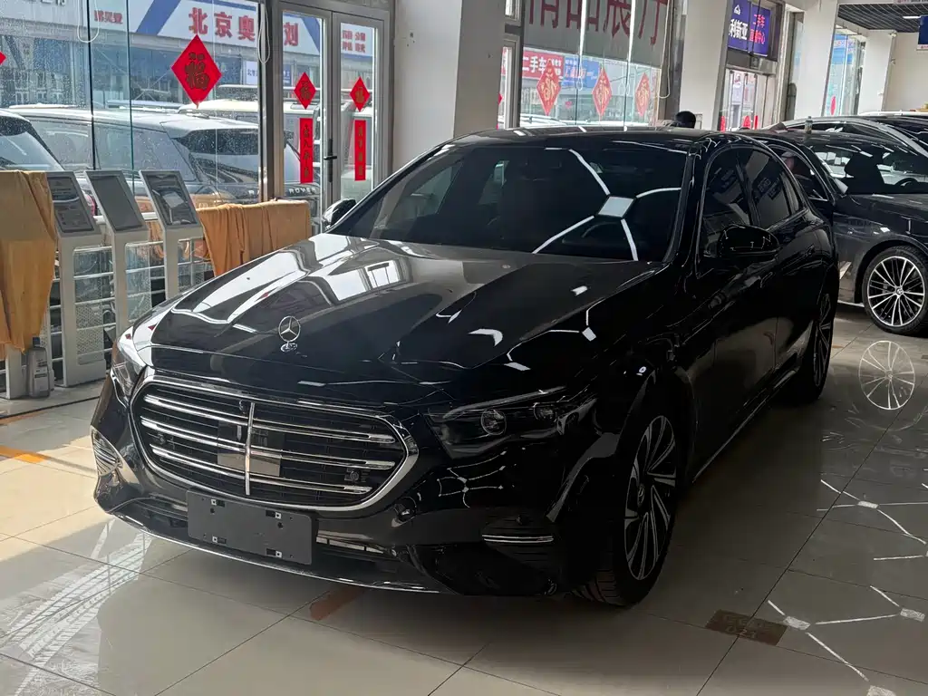 Mercedes-Benz E-Class 2024