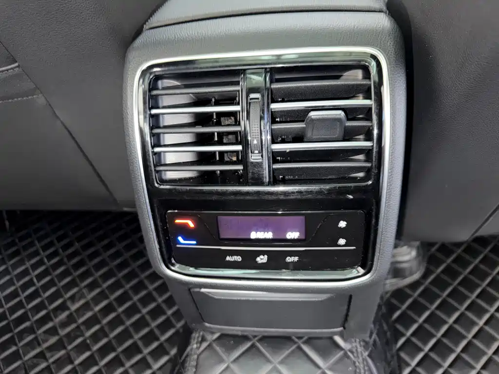 Volkswagen Magotan — миниатюра 16