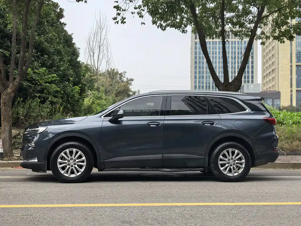 Buick Enclave — миниатюра 4