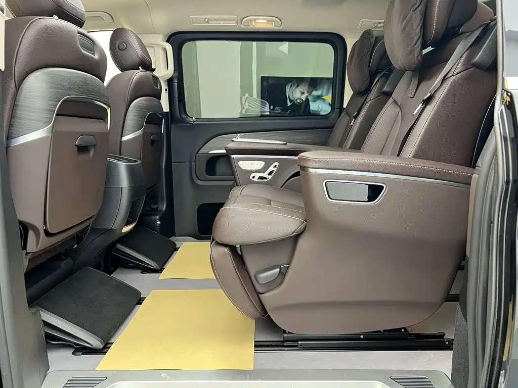 Mercedes-Benz V-Class — миниатюра 19