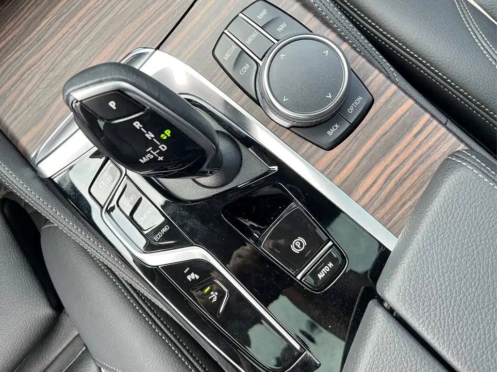 BMW 6 Series GT — миниатюра 17