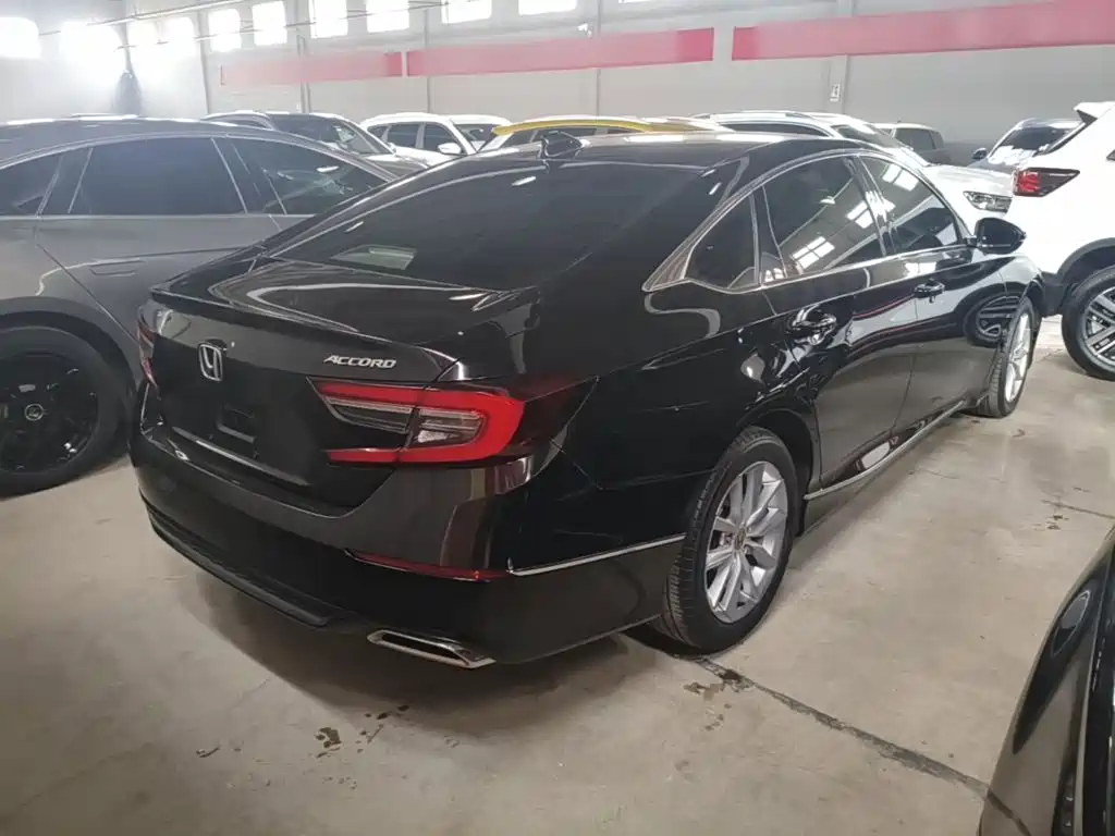 Honda Accord — миниатюра 7